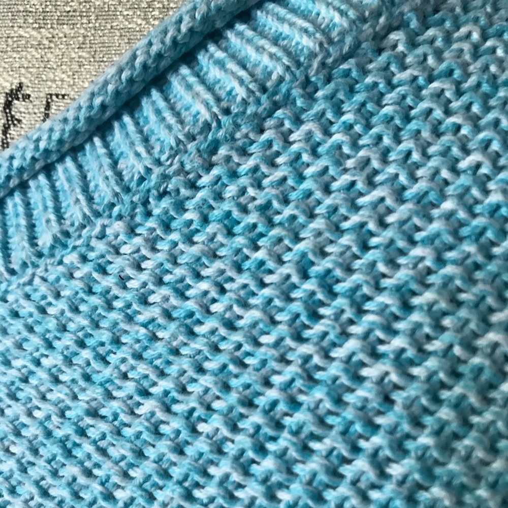 Croft & Barrow bright blue sweater - Picture 3 of 6